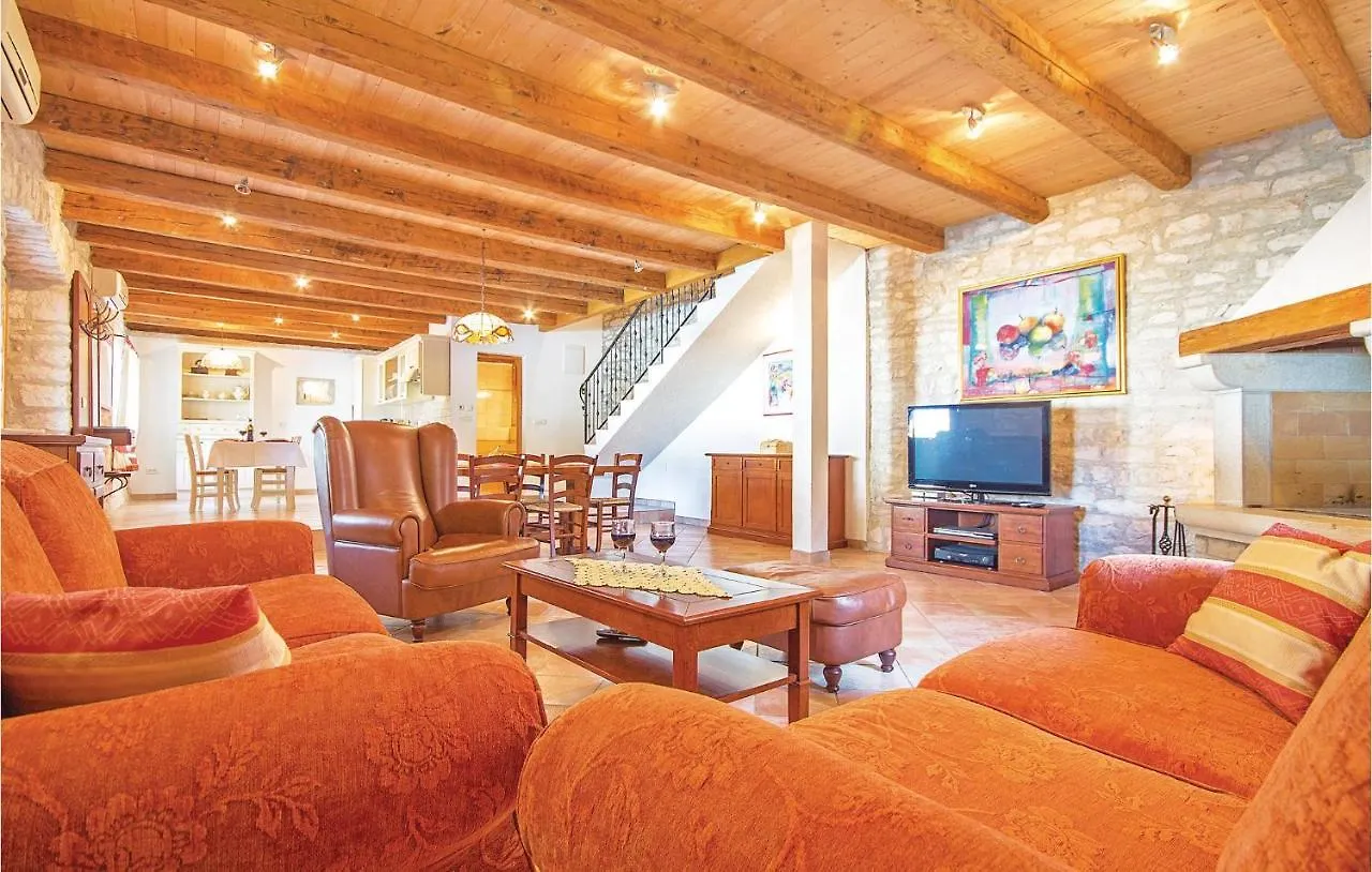 Lovely Home In Puntera With Kitchen Σπίτι διακοπών