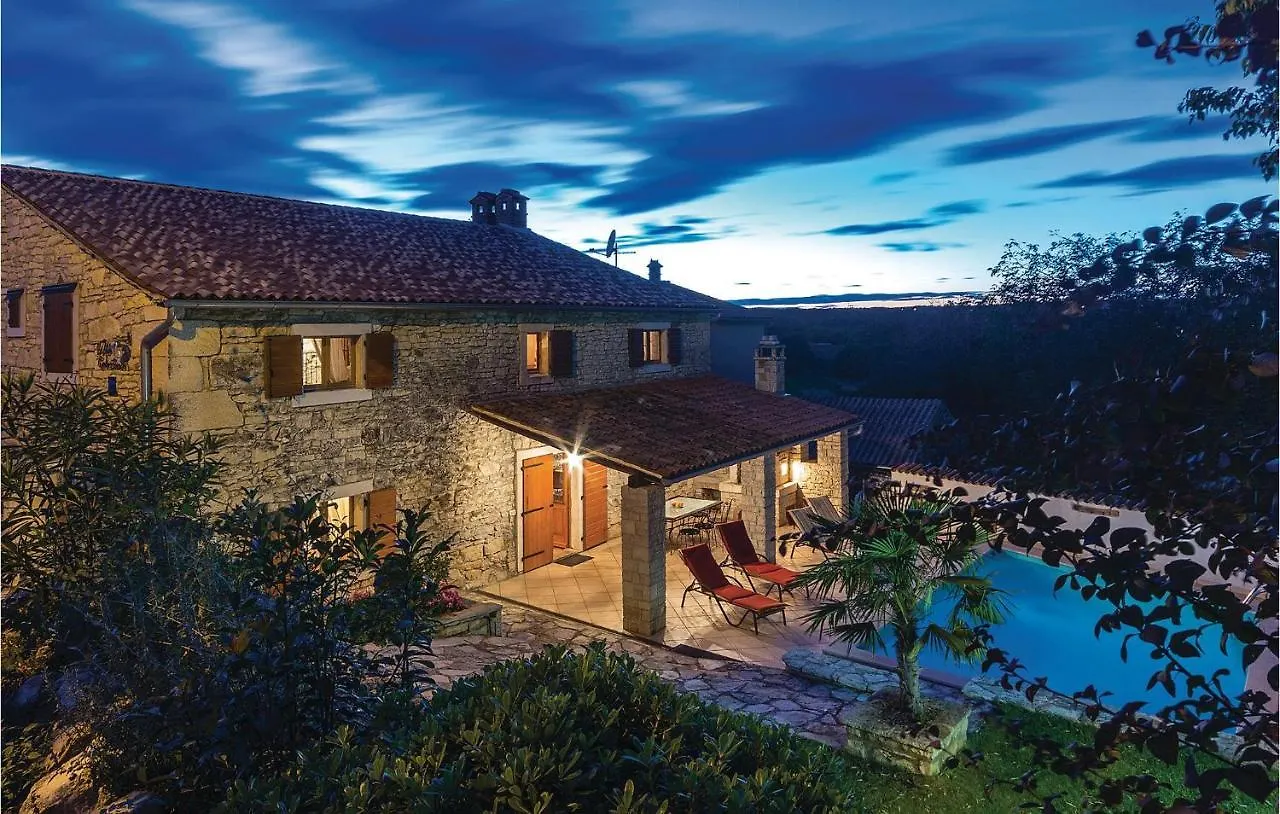 Lovely Home In Puntera With Kitchen 0*,