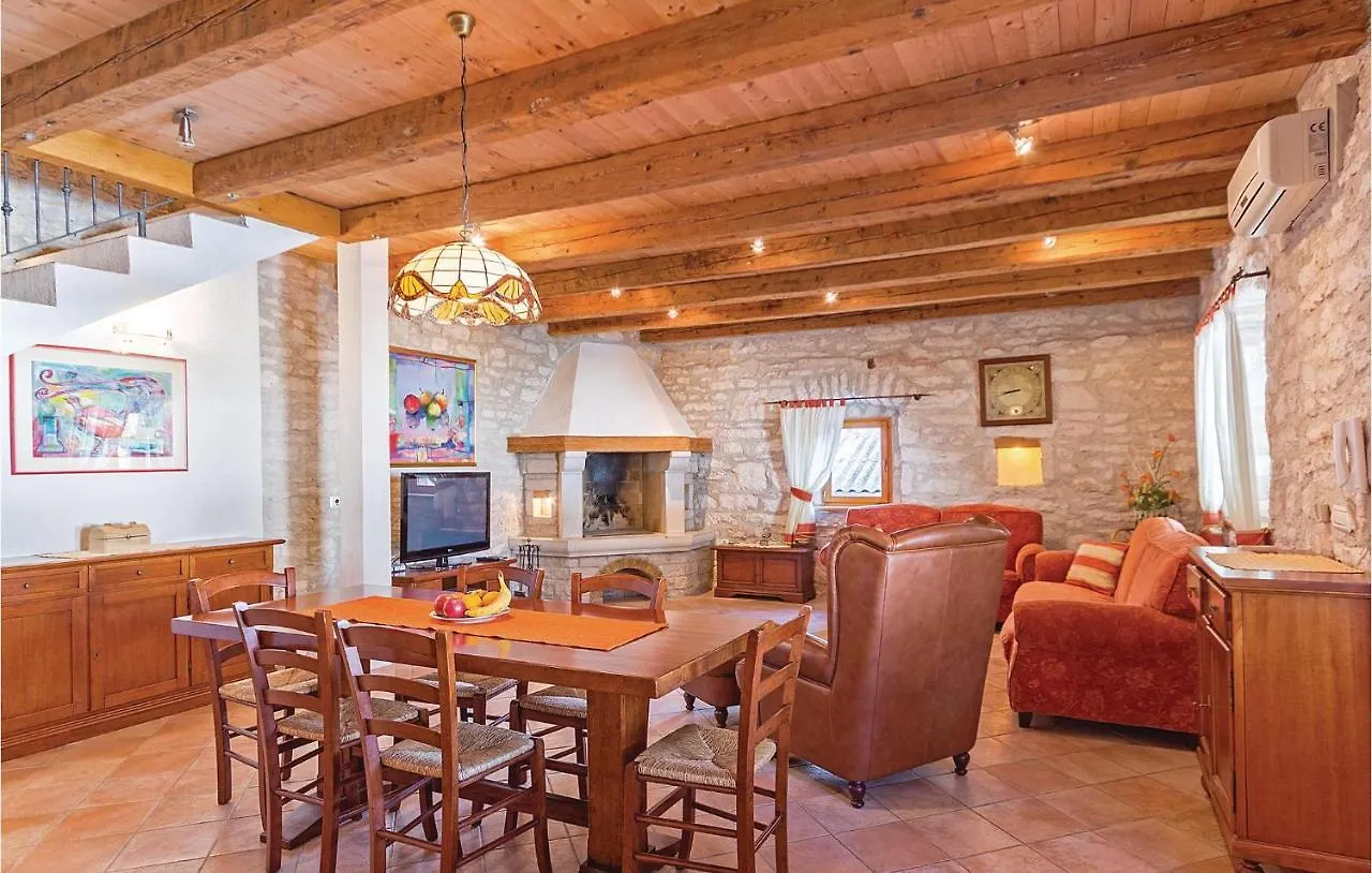 Lovely Home In Puntera With Kitchen Κροατία